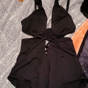 One peice bathing suit